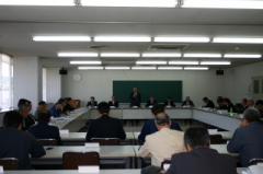 H21.4.23 理事会 (4) H21.4.23 理事会 (4)